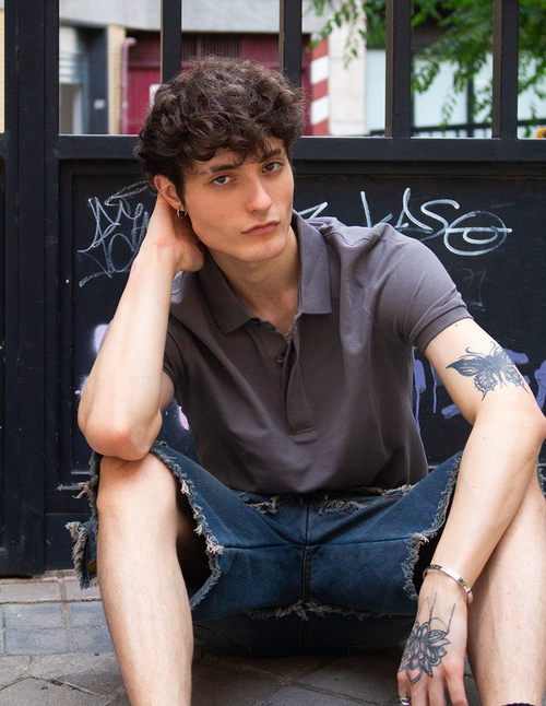 Polo botón oculto manga corta